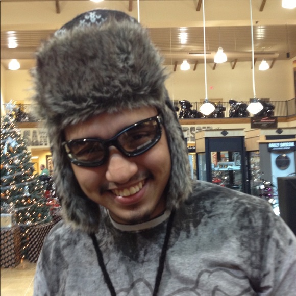 Meet your Posher, Victor - Picture 1 of 1